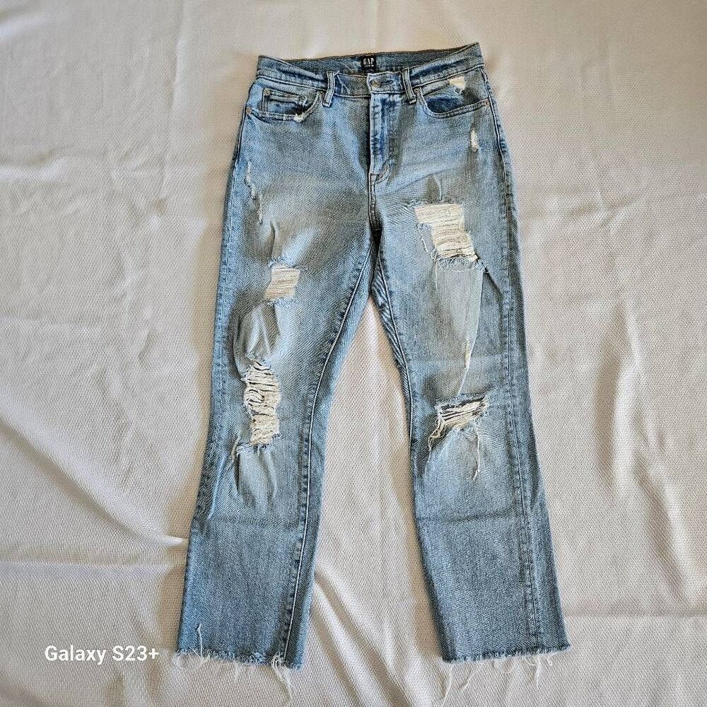 Gap Distressed Boyfriend Jeans Size 27 in Light Wash